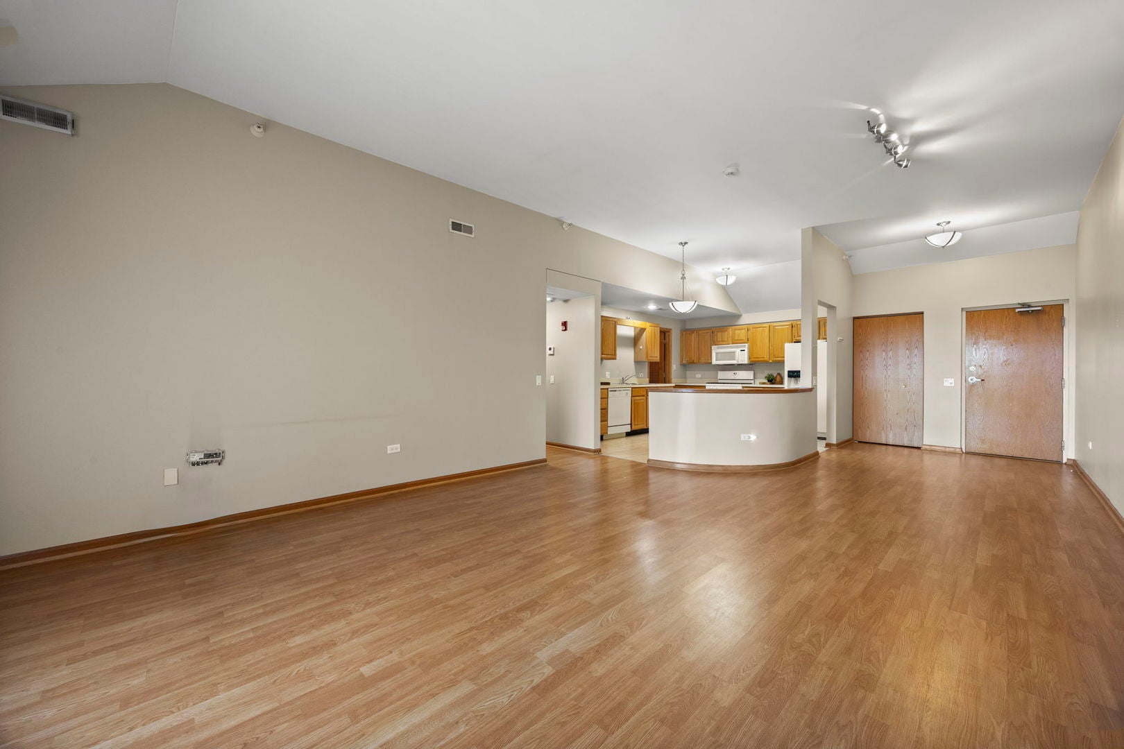 2020 Saint Regis Drive 605