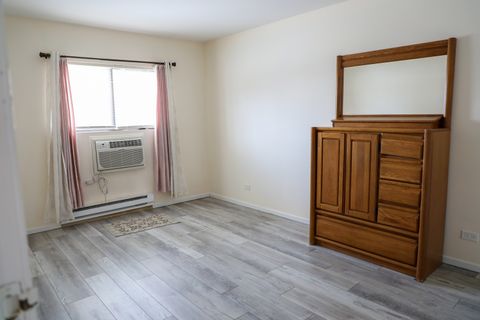 Tiny photo for 1130 Evergreen Avenue #1A, Glendale Heights, IL 60139 (MLS # 12556581)