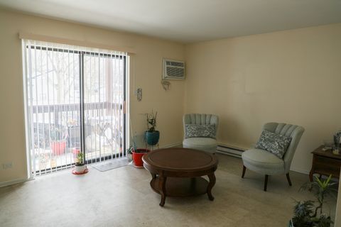 Tiny photo for 1130 Evergreen Avenue #1A, Glendale Heights, IL 60139 (MLS # 12556581)