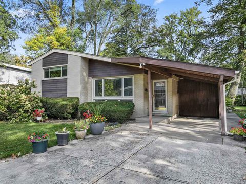 Tiny photo for 9101 Sleeping Bear Road, Skokie, IL 60076 (MLS # 12446784)