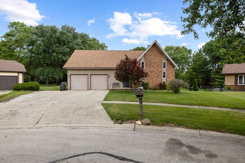 Tiny photo for 509 Blaine Street, Yorkville, IL 60560 (MLS # 12693669)