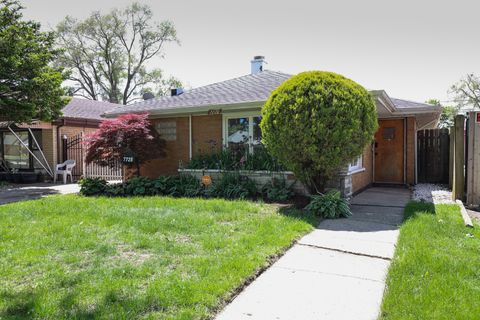 Photo of 7728 S Kilpatrick Avenue, Chicago, IL 60652 (MLS # 12637365)