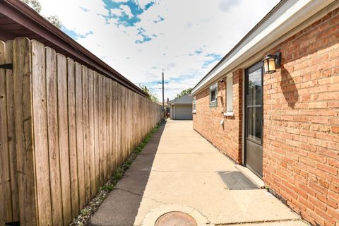 Tiny photo for 7728 S Kilpatrick Avenue, Chicago, IL 60652 (MLS # 12637365)