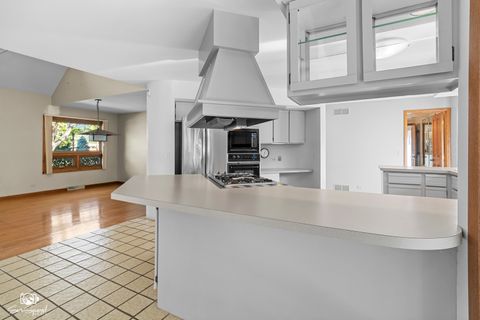 Tiny photo for 200 Shorewood Lane, Shorewood, IL 60404 (MLS # 12498868)