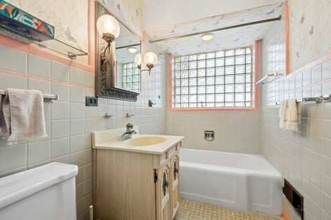 Tiny photo for 6964 N Tonty Avenue, Chicago, IL 60646 (MLS # 12662083)