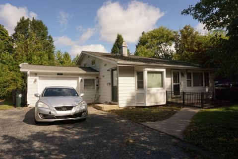 Photo of 268 Normandy Lane, Grayslake, IL 60030 (MLS # 12473549)