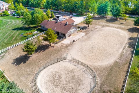 Tiny photo for 11 Moate Lane, Barrington Hills, IL 60010 (MLS # 12500344)