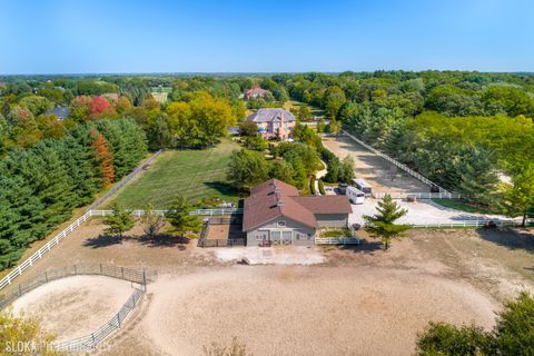 Tiny photo for 11 Moate Lane, Barrington Hills, IL 60010 (MLS # 12500344)