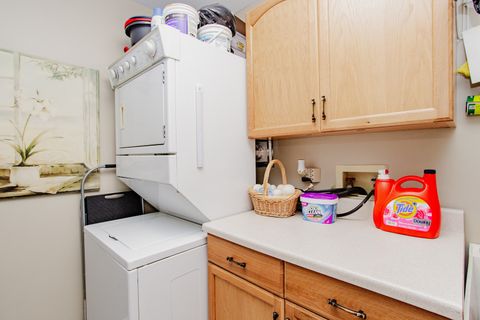 Tiny photo for 1401 Plum Court #D, Mount Prospect, IL 60056 (MLS # 12547623)