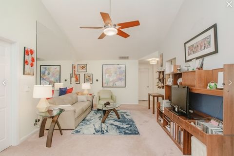 Tiny photo for 1401 Plum Court #D, Mount Prospect, IL 60056 (MLS # 12547623)