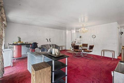 Tiny photo for 4343 N Clarendon Avenue #1715, Chicago, IL 60613 (MLS # 12570437)