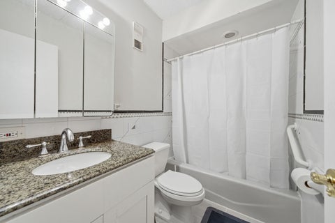 Tiny photo for 940 N Rohlwing Road #201A, Addison, IL 60101 (MLS # 12763561)