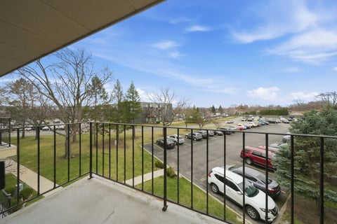 Tiny photo for 940 N Rohlwing Road #201A, Addison, IL 60101 (MLS # 12763561)