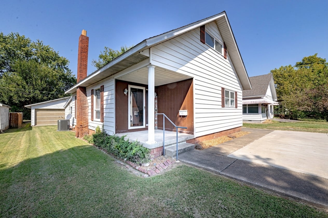 1013 N 12th Street