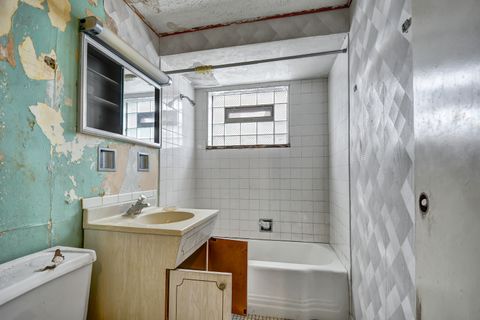 Tiny photo for 8437 S King Drive, Chicago, IL 60619 (MLS # 12566042)