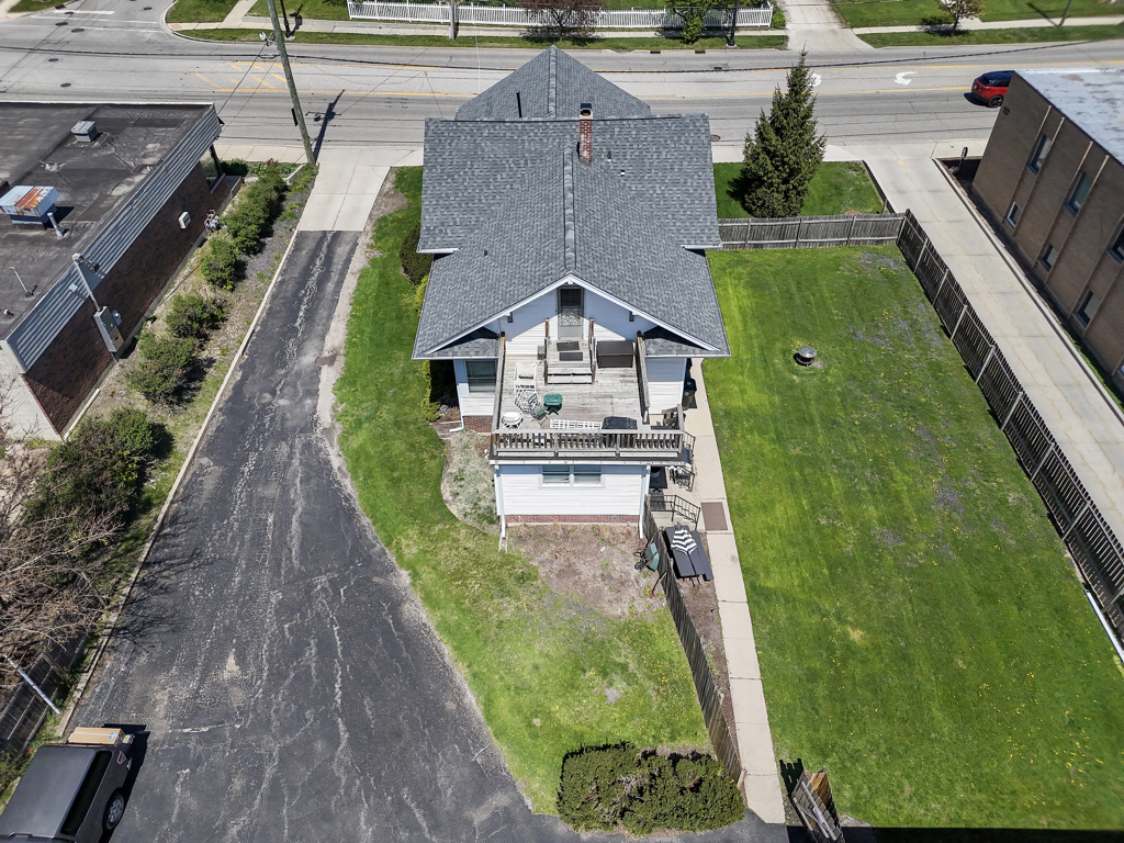 111 E Palatine Road