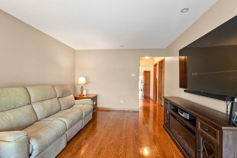 Tiny photo for 10124 Maple Avenue, Oak Lawn, IL 60453 (MLS # 12621967)