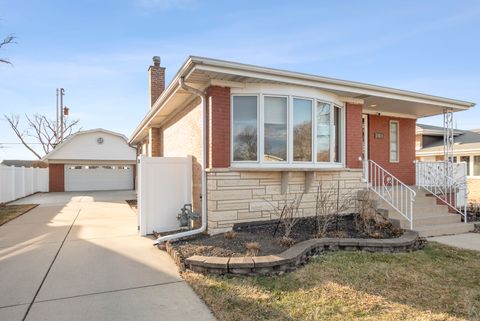 Photo of 10124 Maple Avenue, Oak Lawn, IL 60453 (MLS # 12621967)
