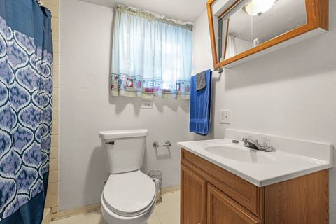 Tiny photo for 2949 W 100th Street, Evergreen Park, IL 60805 (MLS # 12439002)