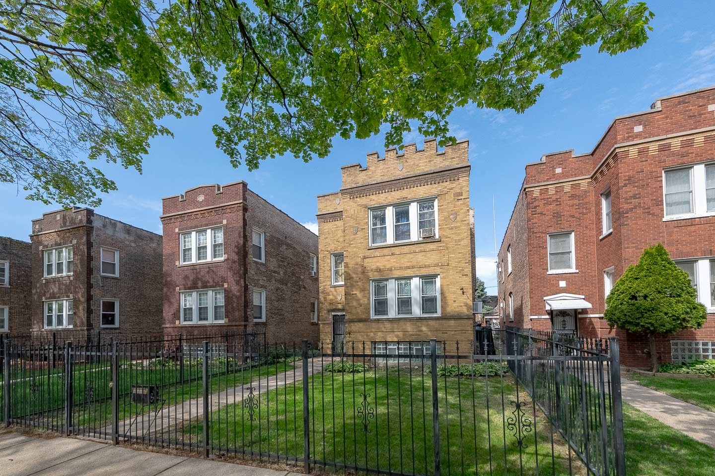 1632 N Linder Avenue