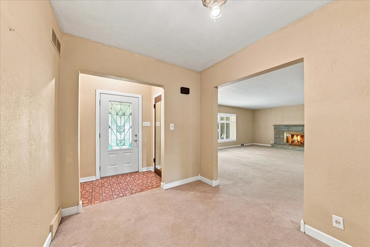 1500 Mayfield Avenue