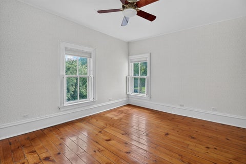 Tiny photo for 319 N Lincoln Street, Hinsdale, IL 60521 (MLS # 12650464)
