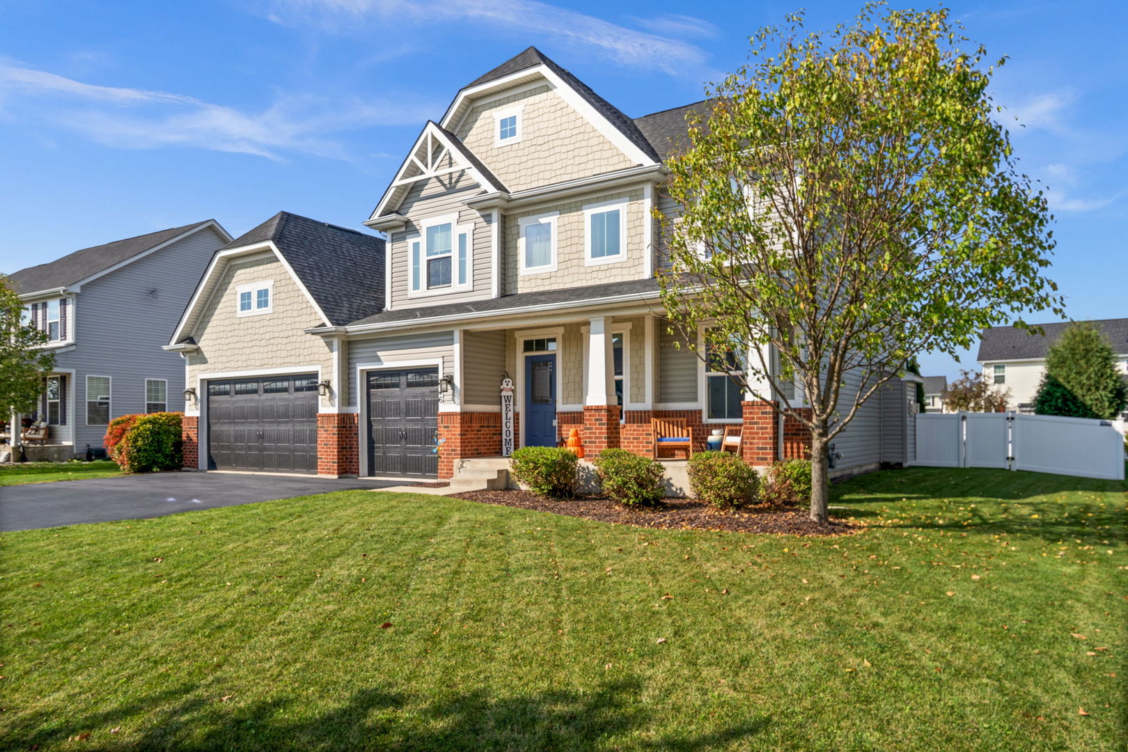 946 Glacial Falls Drive