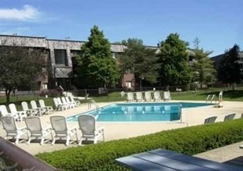 Tiny photo for 525 Timber Ridge Drive #107, Carol Stream, IL 60188 (MLS # 12518317)