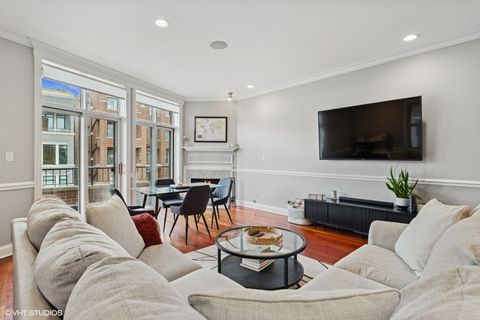 Tiny photo for 2438 N Clybourn Avenue #2, Chicago, IL 60614 (MLS # 12468285)