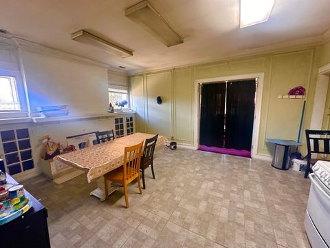 Tiny photo for 256 W DOWNER Place, Aurora, IL 60506 (MLS # 12505393)