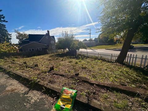 Tiny photo for 256 W DOWNER Place, Aurora, IL 60506 (MLS # 12505393)