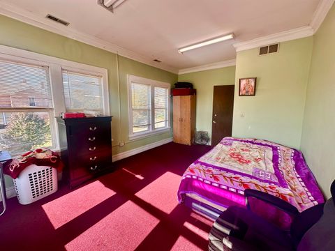 Tiny photo for 256 W DOWNER Place, Aurora, IL 60506 (MLS # 12505393)