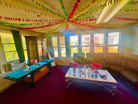 Tiny photo for 256 W DOWNER Place, Aurora, IL 60506 (MLS # 12505393)