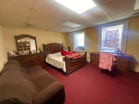 Tiny photo for 256 W DOWNER Place, Aurora, IL 60506 (MLS # 12505393)