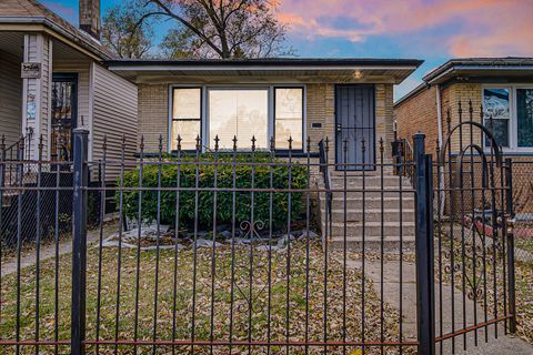 Tiny photo for 7246 S Wood Street, Chicago, IL 60636 (MLS # 12540231)