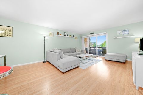 Tiny photo for 1926 Prairie Square #210B, Schaumburg, IL 60173 (MLS # 12611235)