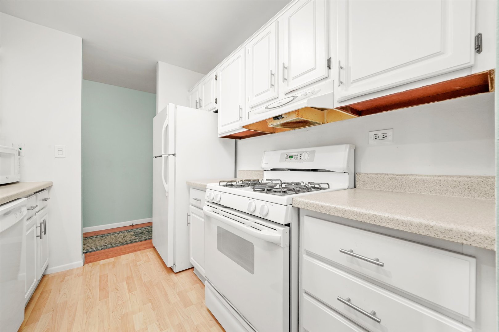 1926 Prairie Square 210B