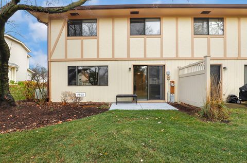 Tiny photo for 812 Dracut Lane #D, Schaumburg, IL 60173 (MLS # 12558758)