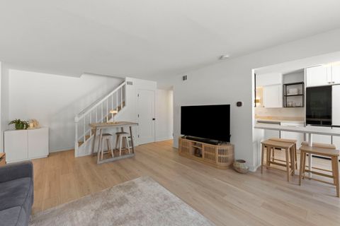 Tiny photo for 812 Dracut Lane #D, Schaumburg, IL 60173 (MLS # 12558758)