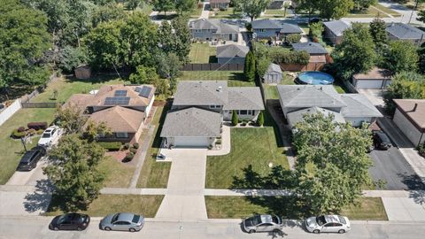 Tiny photo for 1105 Walter Street, Lemont, IL 60439 (MLS # 12488781)
