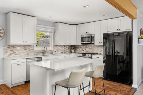 Tiny photo for 1105 Walter Street, Lemont, IL 60439 (MLS # 12488781)
