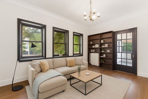 Tiny photo for 5714 S Kenwood Avenue #1, Chicago, IL 60637 (MLS # 12483085)