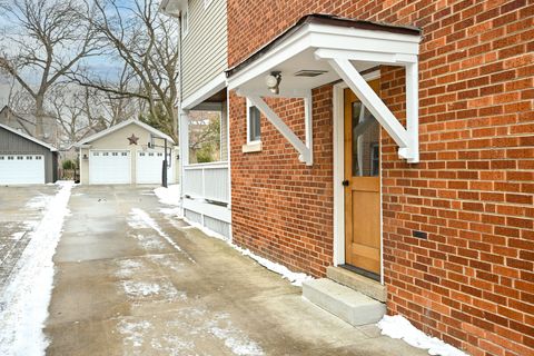 Tiny photo for 563 Taylor Avenue, Glen Ellyn, IL 60137 (MLS # 12553628)