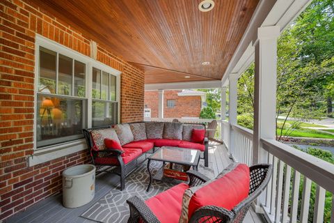 Tiny photo for 563 Taylor Avenue, Glen Ellyn, IL 60137 (MLS # 12553628)