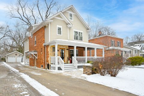 Tiny photo for 563 Taylor Avenue, Glen Ellyn, IL 60137 (MLS # 12553628)