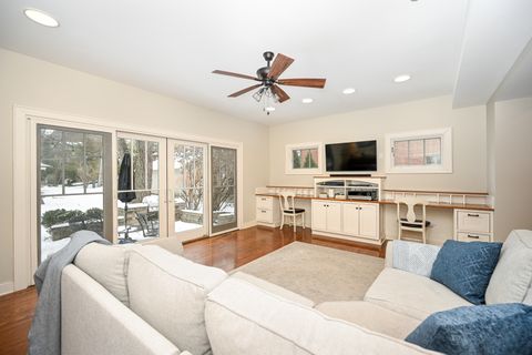 Tiny photo for 563 Taylor Avenue, Glen Ellyn, IL 60137 (MLS # 12553628)