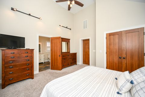 Tiny photo for 563 Taylor Avenue, Glen Ellyn, IL 60137 (MLS # 12553628)