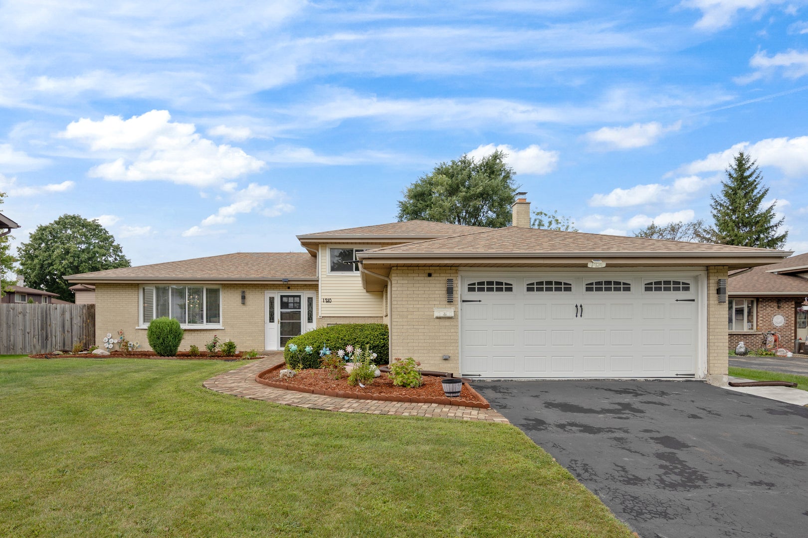1210 N Keebie Court
