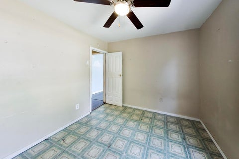 Tiny photo for 1504 North Avenue, Round Lake Beach, IL 60073 (MLS # 12740045)