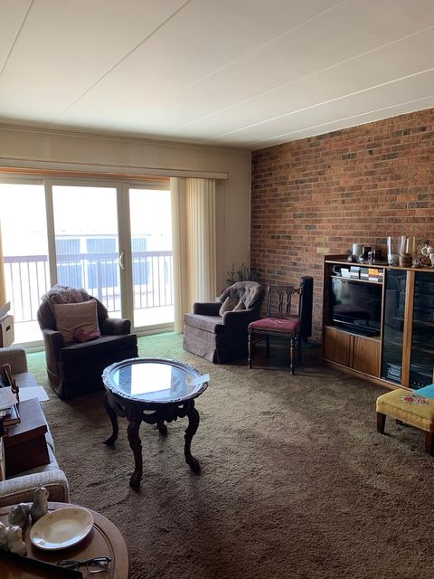 Tiny photo for 900 S River Road #4A, Des Plaines, IL 60016 (MLS # 12710655)
